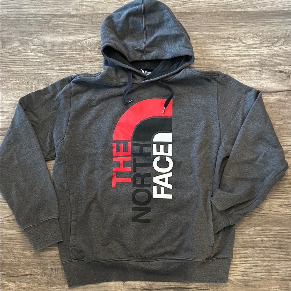 The North Face men’s hoodie size M